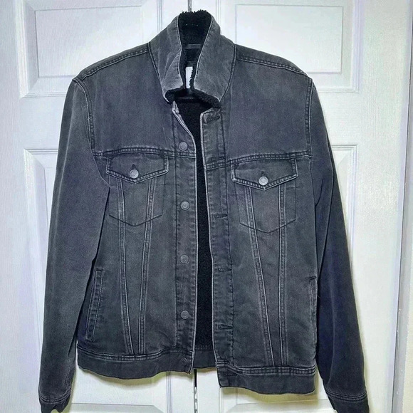 Old Navy Other - Men’s Old Navy Washed Black Denim Jacket with Sherpa Lining - Size M